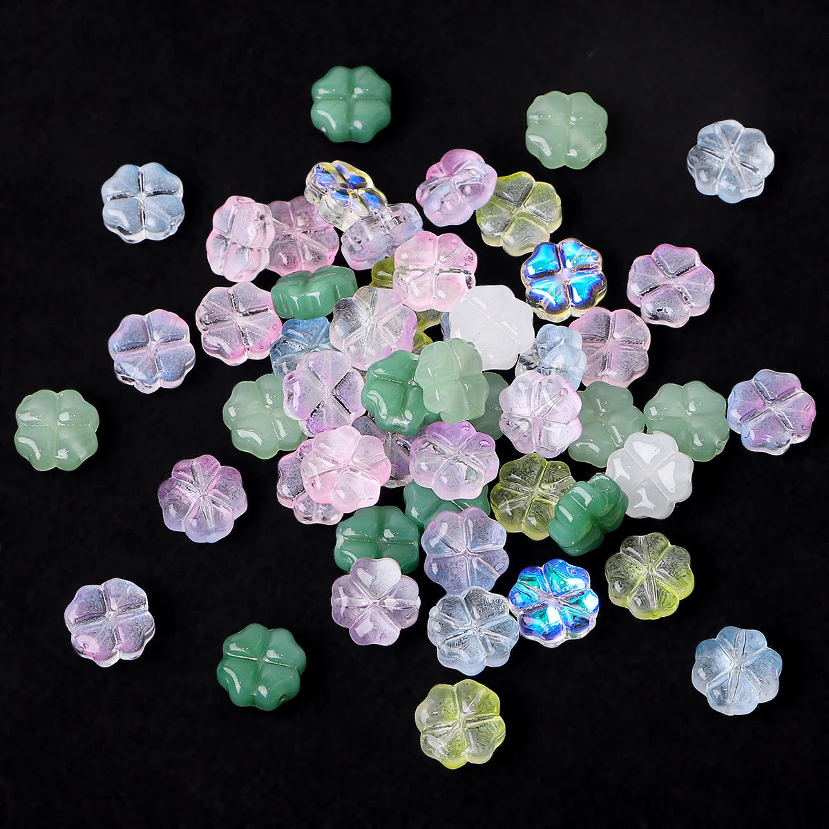 About20Pcs Glass Four Leaf Flower Beads Scattered Beads Handmade