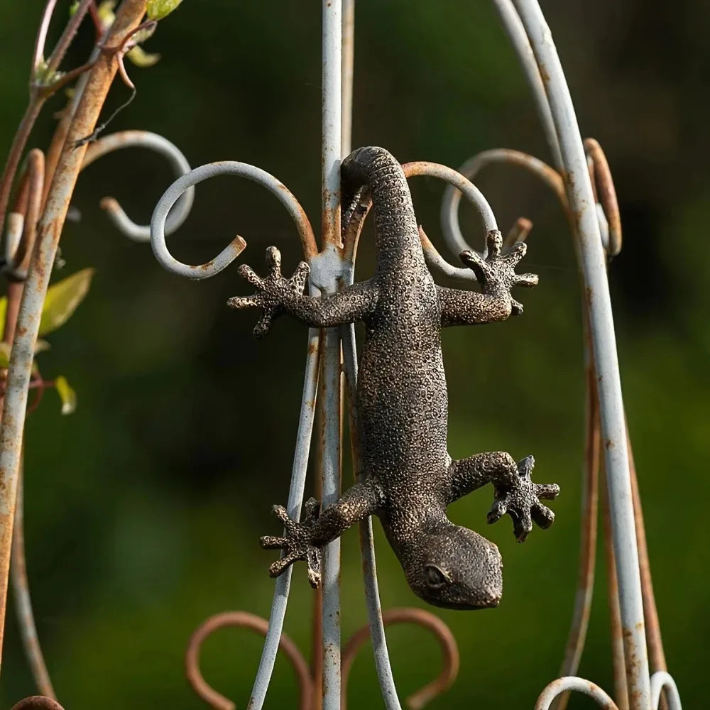Planter Figurine, Gecko Hanging -