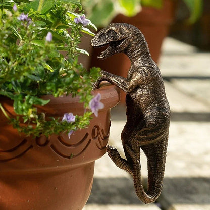 Planter Figurine,  Gecko Hanging -