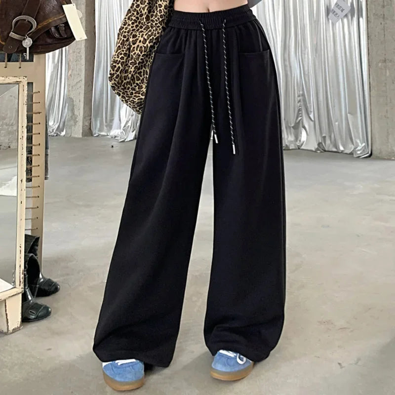 High Waisted Pants Lady