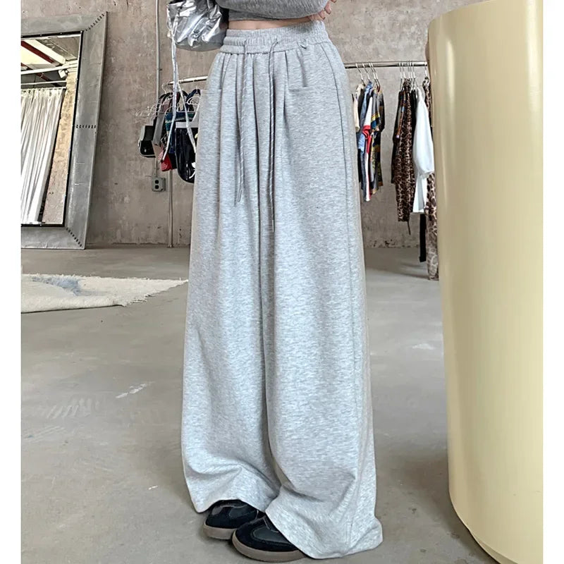 High Waisted Pants Lady