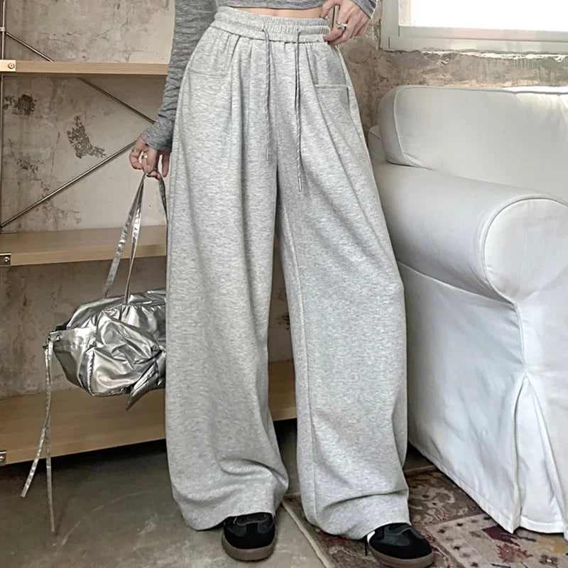High Waisted Pants Lady