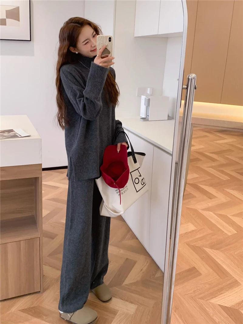 Split Women's Sweater Sets