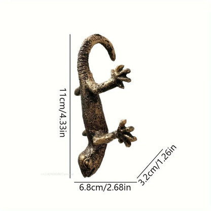 Planter Figurine,  Gecko Hanging -
